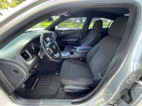 Used 2012 Dodge Charger SE RWD image 14