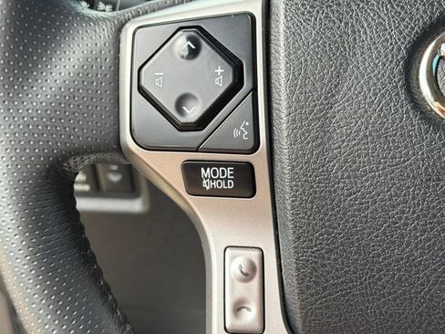 Used 2023 Toyota 4Runner SR5 AWD/4WD image 27