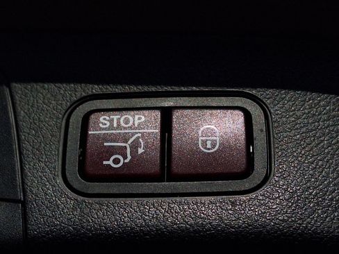 Used 2021 Mercedes-Benz GLA 250 4MATIC image 30