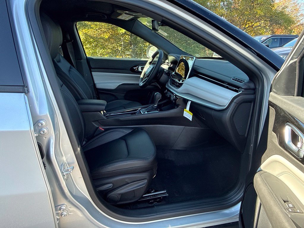 New 2026 Jeep Compass Limited AWD/4WD image 25