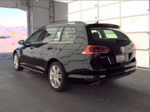 Used 2016 Volkswagen Golf Limited Edition FWD image 3