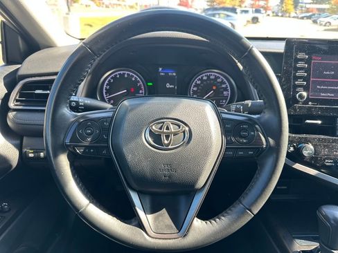 Used 2023 Toyota Camry SE image 15