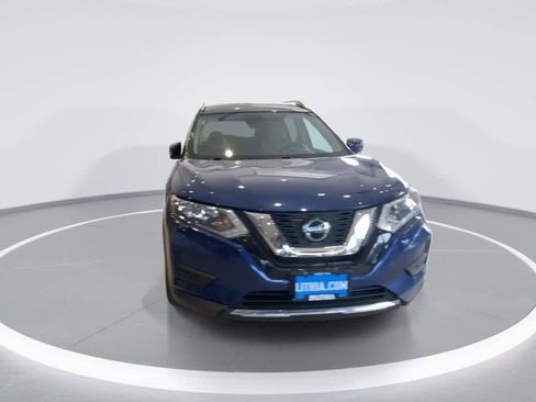 Used 2020 Nissan Rogue SV w/ Premium Package AWD/4WD image 3