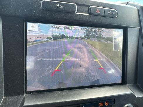 Used 2018 Ford F150 XLT w/ Equipment Group 302A Luxury AWD/4WD image 9