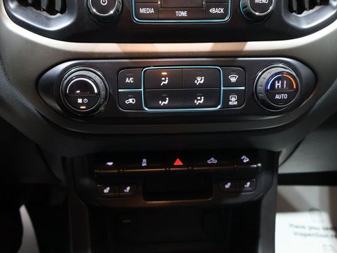 Used 2017 Chevrolet Colorado Z71 image 25