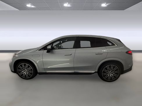 New 2026 Mercedes-Benz EQE 320 4MATIC SUV image 2