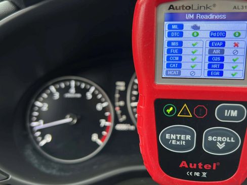 Used 2021 MAZDA MAZDA3 s image 14