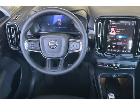 New 2026 Volvo XC40 B5 Plus w/ Climate Package AWD/4WD image 15