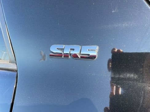 Used 2014 Toyota 4Runner SR5 image 10