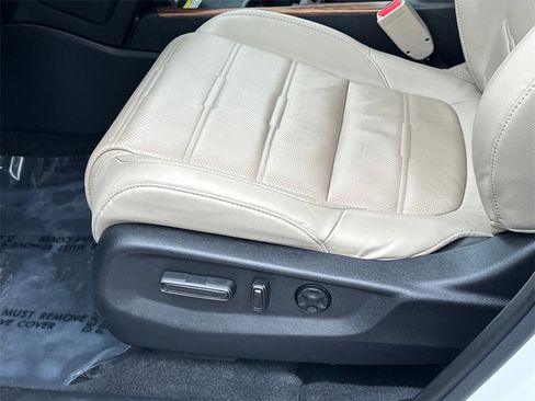 Used 2022 Honda CR-V Touring image 21