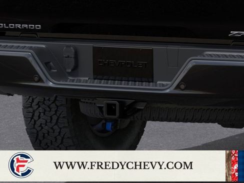 New 2026 Chevrolet Colorado ZR2 w/ Technology Package AWD/4WD image 14