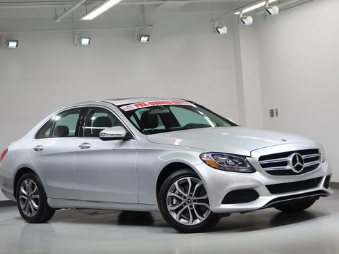 Certified 2018 Mercedes-Benz C 300 4MATIC Sedan image 7