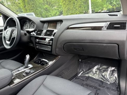 Used 2017 BMW X3 xDrive28i AWD/4WD image 25