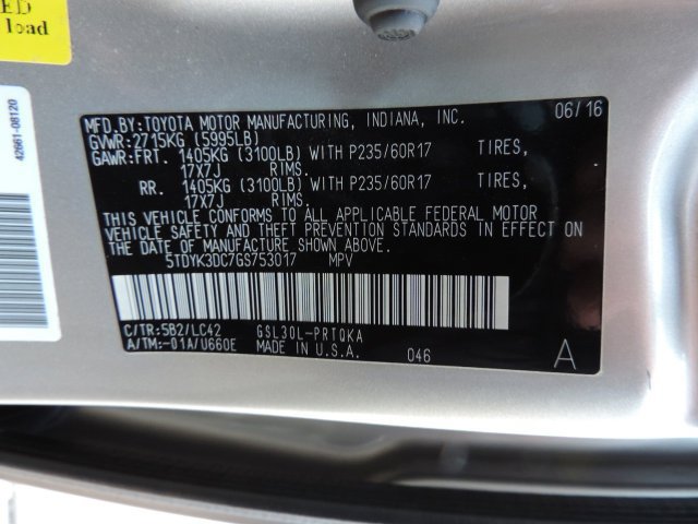 Used 2016 Toyota Sienna XLE w/ XLE Navigation Package FWD image 16