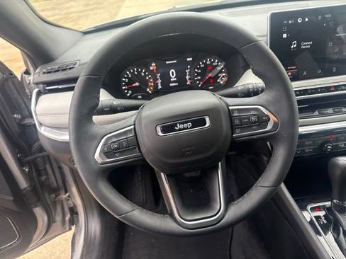 Used 2023 Jeep Compass Limited AWD/4WD image 13