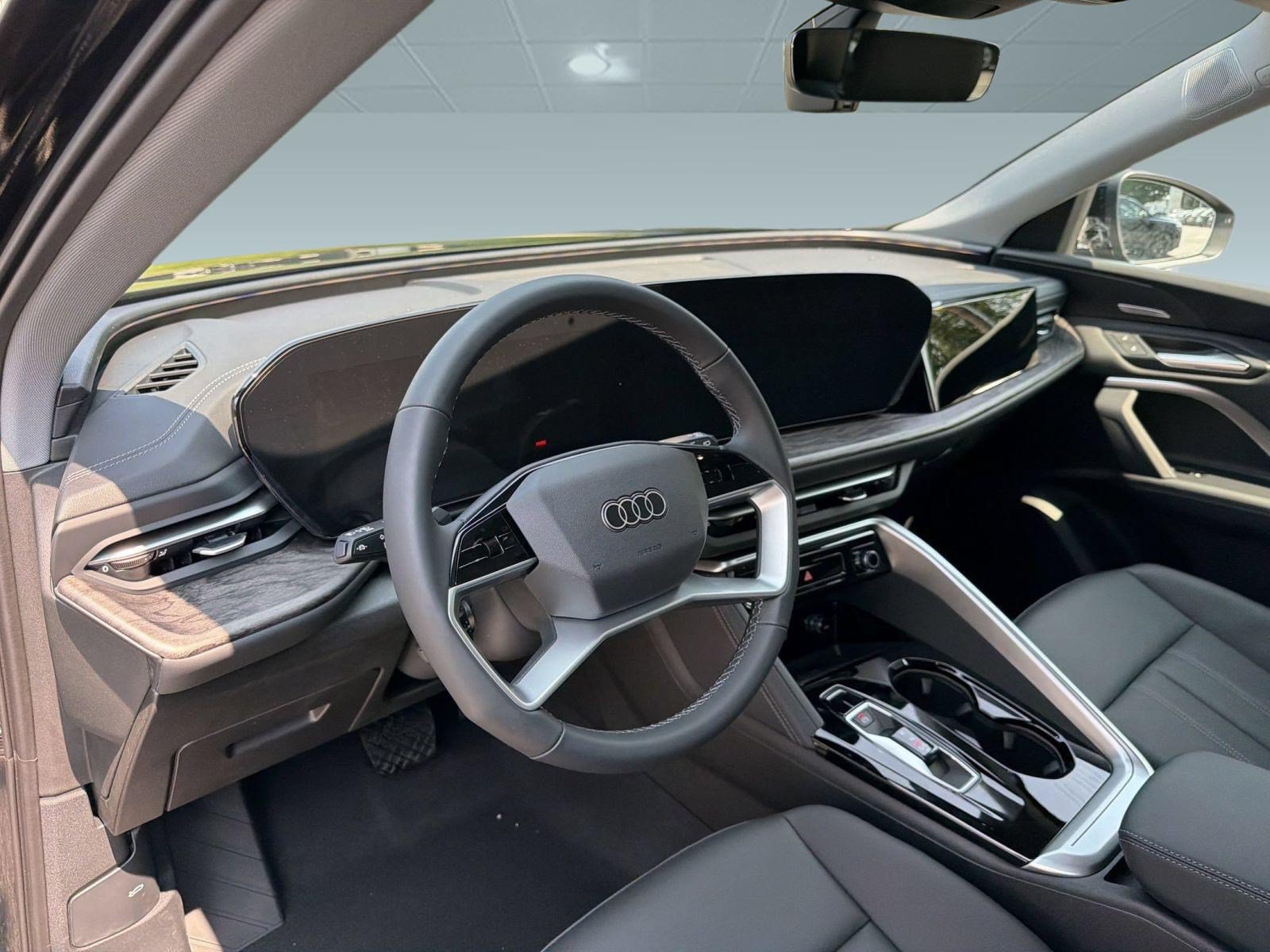 New 2026 Audi Q5 Premium Plus w/ Premium Plus AWD/4WD image 4