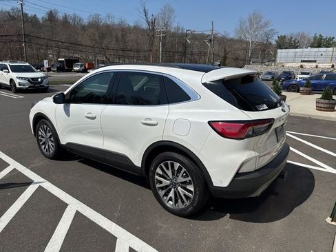 Used 2021 Ford Escape Titanium w/ Class II Trailer Tow Package image 15