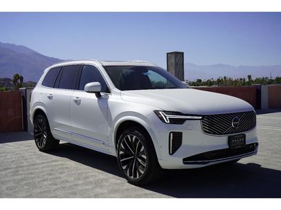 New 2025 Volvo XC90 T8 Plus w/ Protection Package Premier
