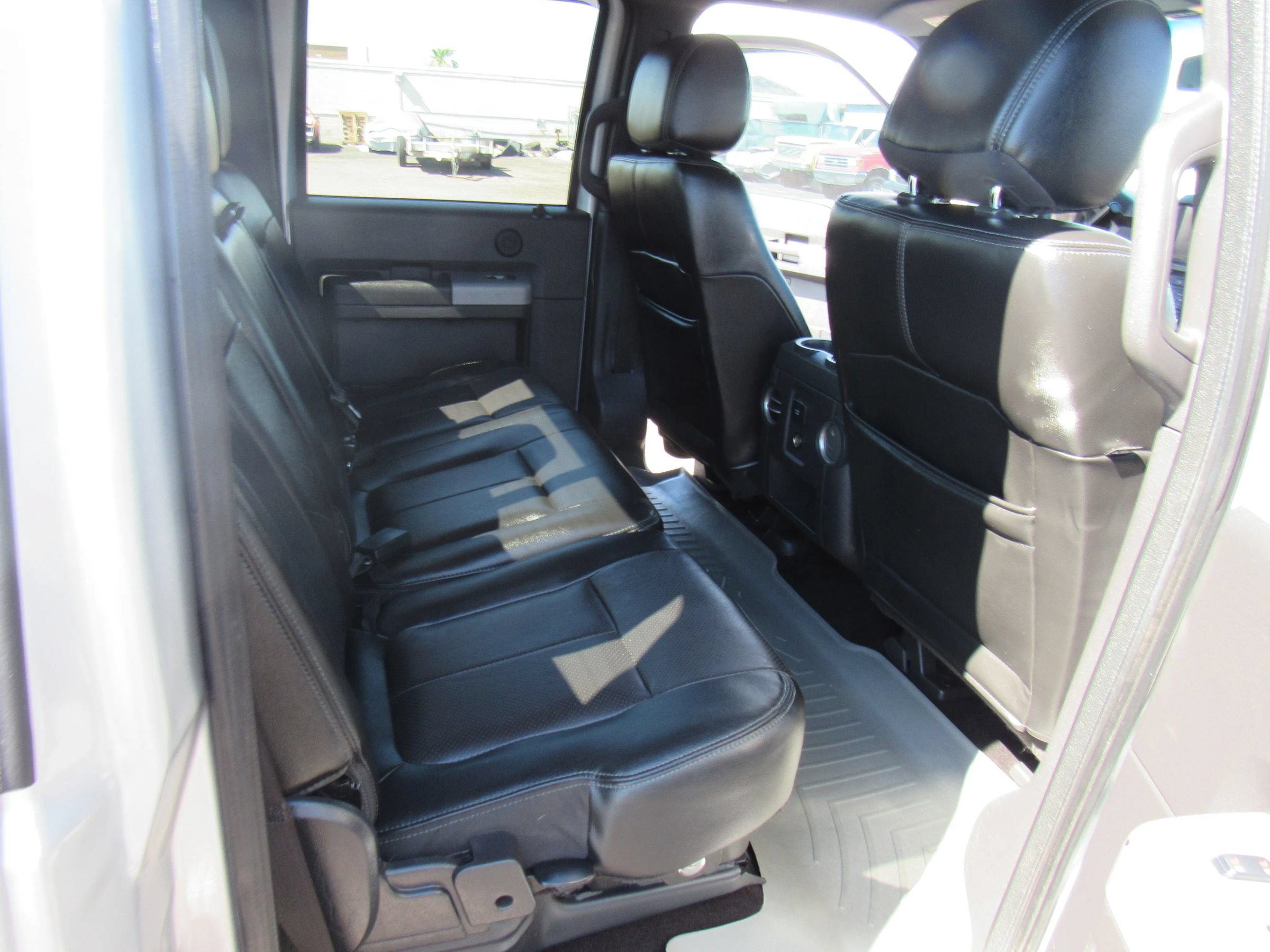 Used 2015 Ford F350 Lariat w/ Lariat Ultimate Package AWD/4WD image 12