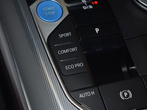 Certified 2024 BMW i4 xDrive40i w/ Premium Package image 16