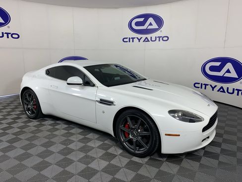 Used 2012 Aston Martin V8 Vantage Coupe RWD image 1