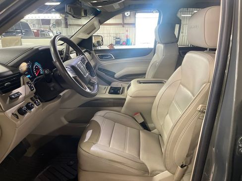 Used 2018 GMC Yukon Denali w/ Open Road Package AWD/4WD image 14