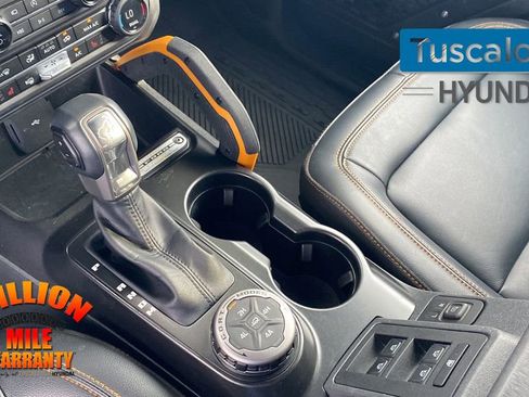 Used 2023 Ford Bronco Badlands image 23