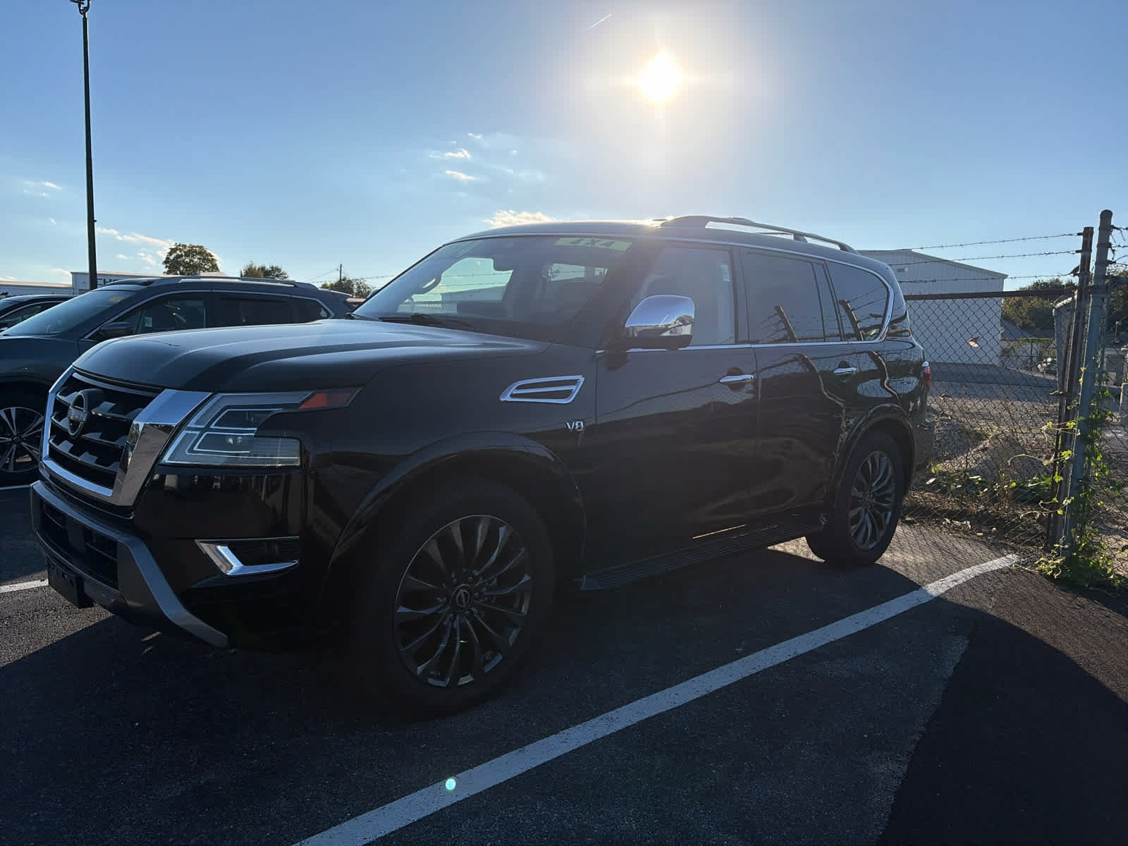 Used 2022 Nissan Armada Platinum AWD/4WD image 1