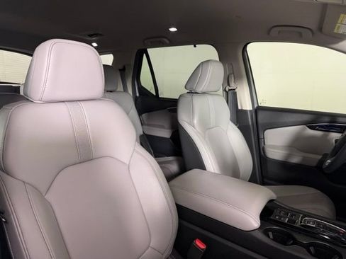 Used 2025 Honda Pilot EX-L image 17