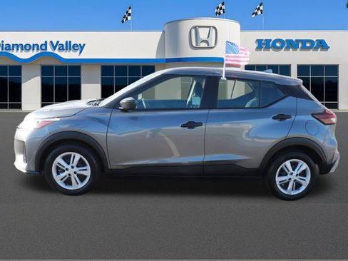 Used 2024 Nissan Kicks S image 8