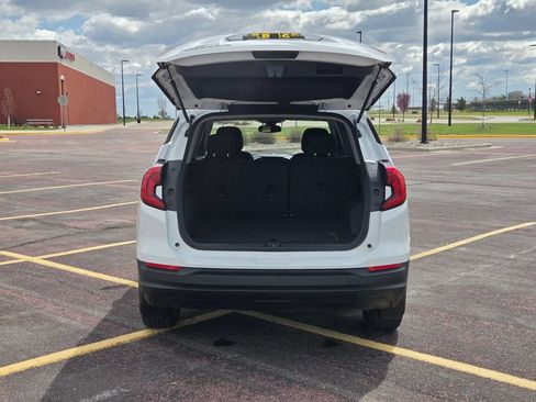 Used 2020 GMC Terrain SLE w/ Driver Convenience Package FWD image 53