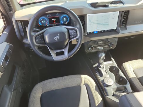 Certified 2025 Ford Bronco Big Bend AWD/4WD image 4