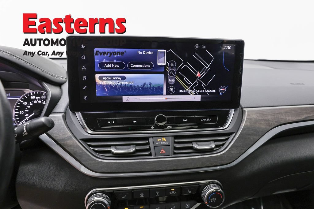 Used 2023 Nissan Altima 2.5 SV w/ SV Premium Package AWD/4WD image 14