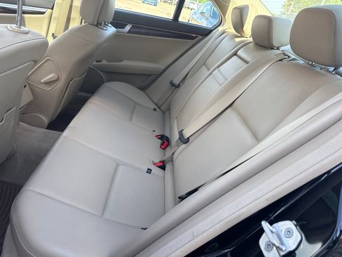 Used 2013 Mercedes-Benz C 300 4MATIC Sedan image 10