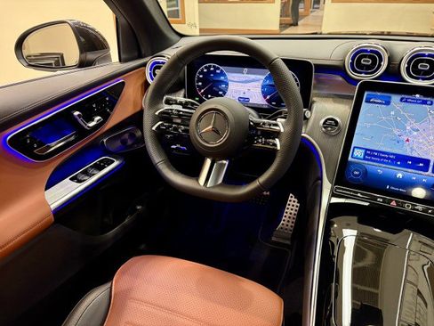 New 2026 Mercedes-Benz GLC 300 image 10