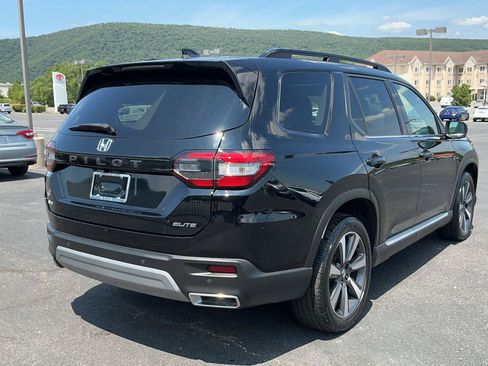 Used 2025 Honda Pilot Elite image 7