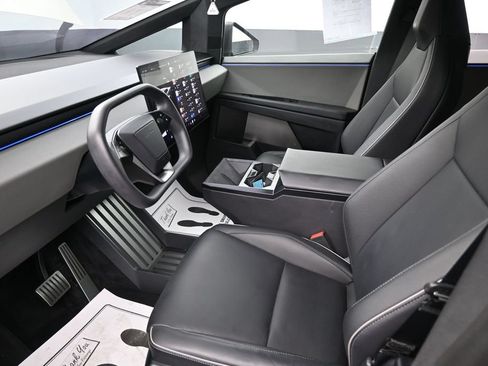 Used 2024 Tesla Cybertruck AWD Crew Cab image 25