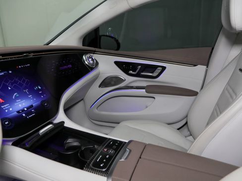 Used 2023 Mercedes-Benz EQS AMG 4MATIC w/ Trim Level Package image 57