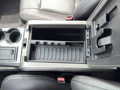 Used 2013 Ford F150 FX4 w/ Luxury Equipment Group AWD/4WD image 19
