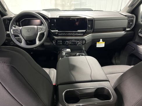 New 2026 Chevrolet Silverado 1500 LT Trail Boss w/ Dark Appearance Package image 3