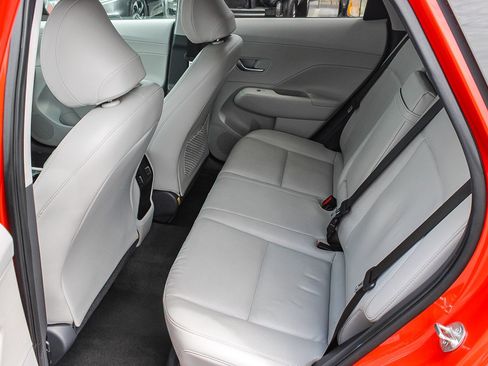 Used 2024 Hyundai Kona Limited AWD/4WD image 19