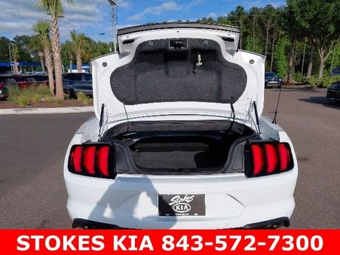Used 2020 Ford Mustang Premium RWD image 27