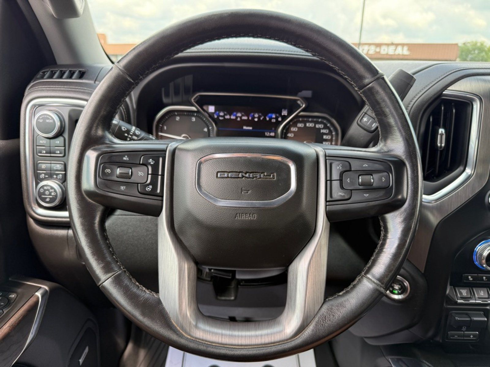 Used 2020 GMC Sierra 3500 Denali w/ Denali Ultimate Package AWD/4WD image 22