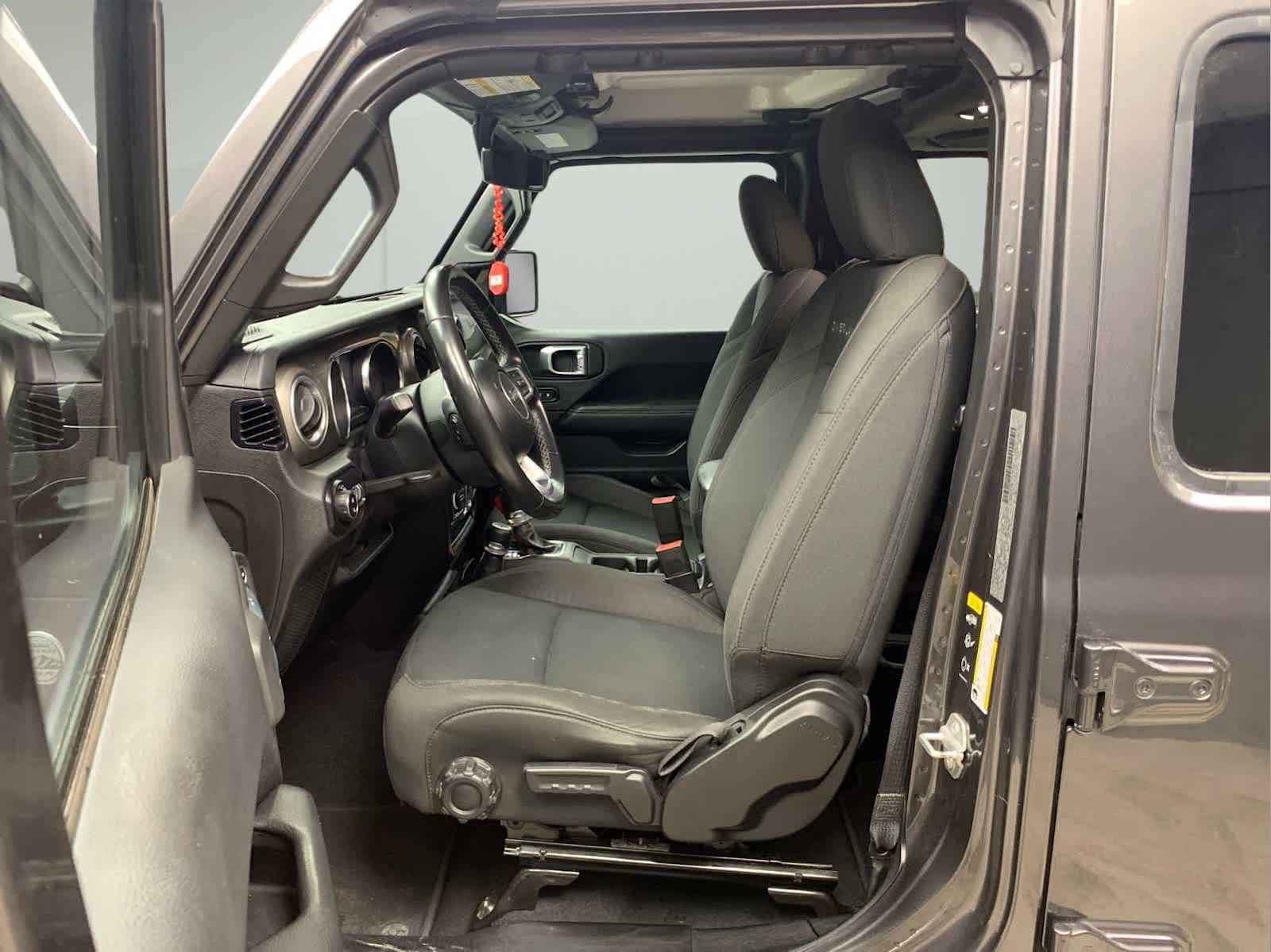 Used 2020 Jeep Gladiator Overland AWD/4WD image 10