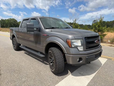 Used 2013 Ford F150 FX4 w/ FX Appearance Pkg AWD/4WD image 4