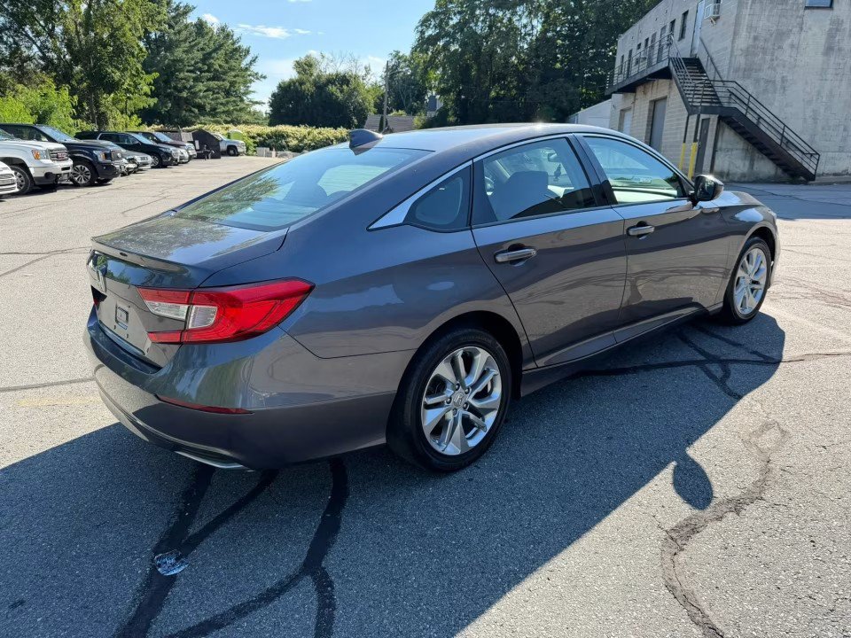 Used 2018 Honda Accord LX image 6
