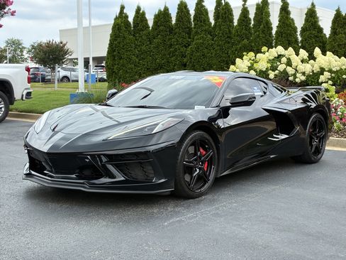 Used 2023 Chevrolet Corvette Stingray Preferred Cpe w/ Z51 Performance Package RWD image 6