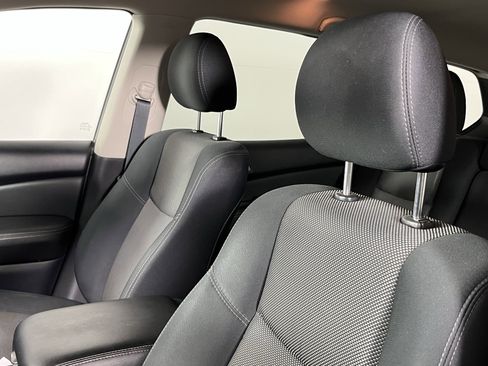 Used 2019 Nissan Pathfinder S AWD/4WD image 11