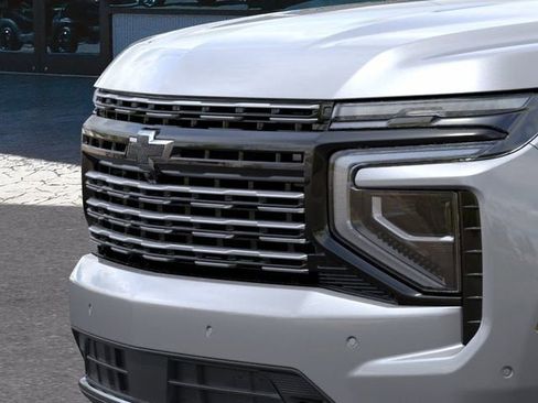 New 2026 Chevrolet Suburban High Country AWD/4WD image 14