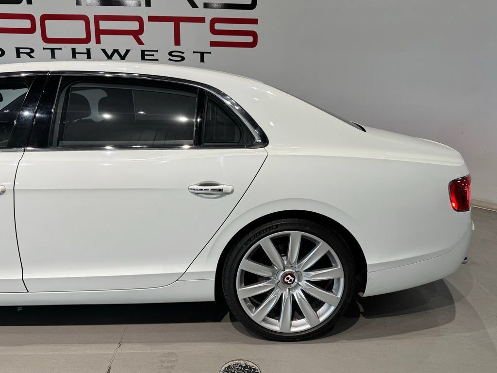 Used 2018 Bentley Flying Spur V8 AWD/4WD image 6